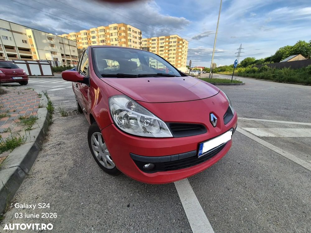 Renault Clio - 1