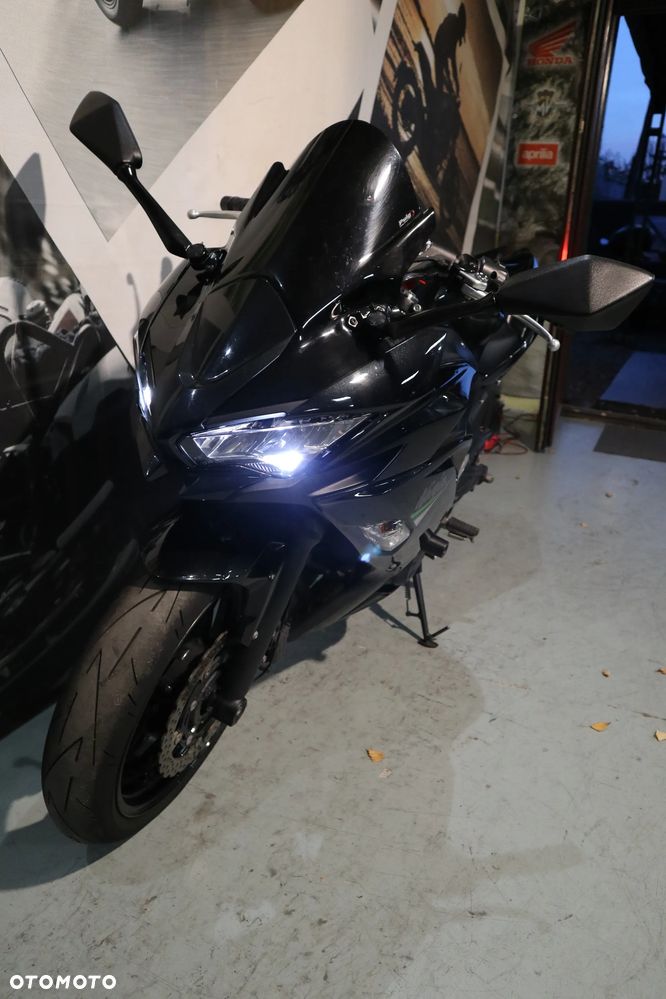 Kawasaki Ninja - 4