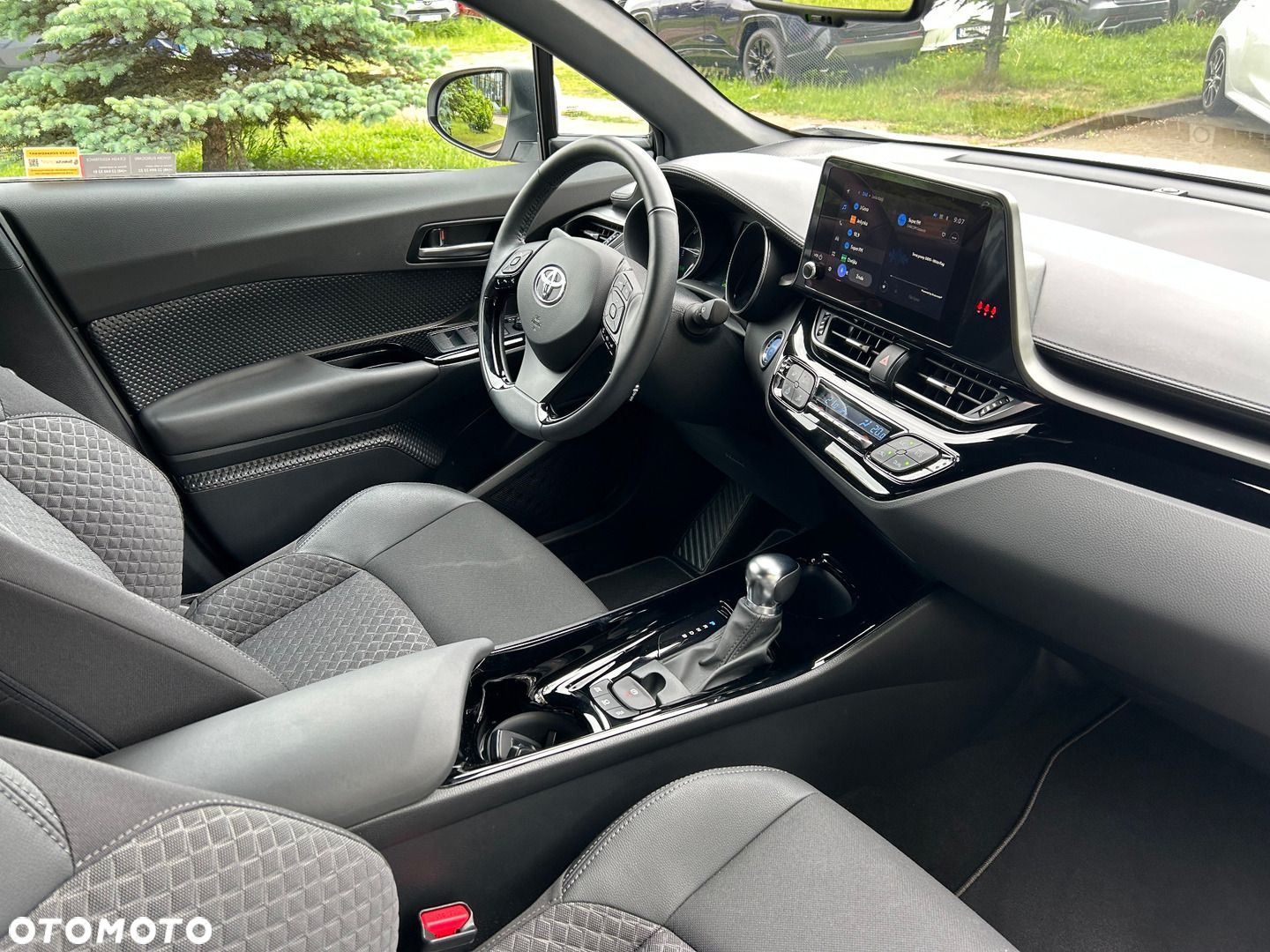 Toyota C-HR - 14