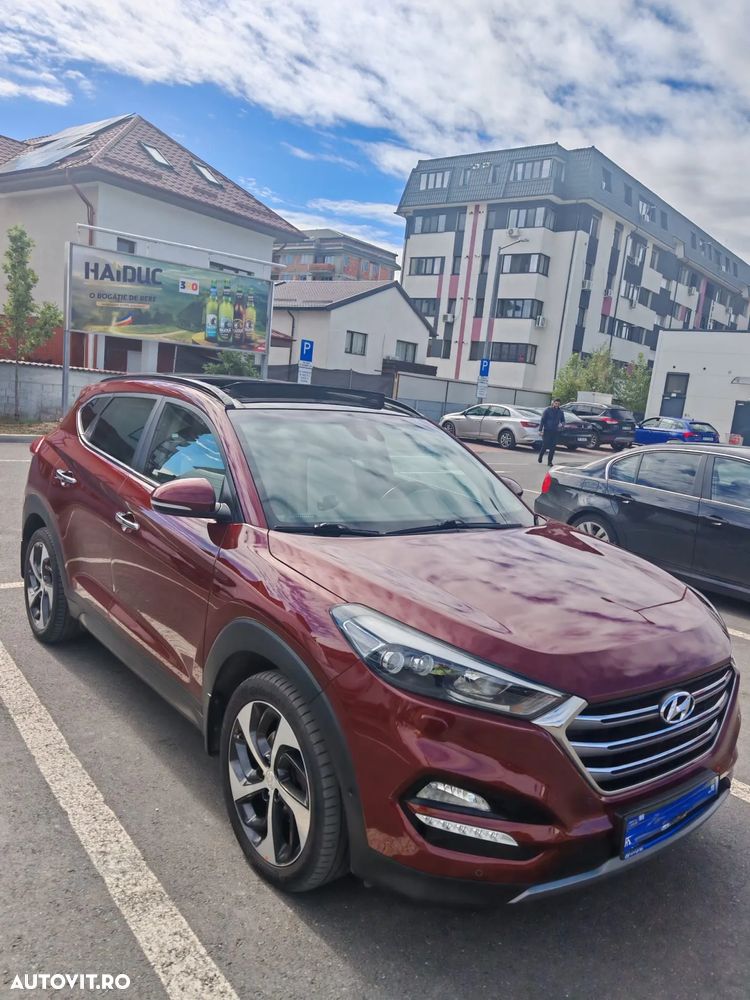 Hyundai Tucson 2.0 CRDI 4WD 6AT Luxury Pack+ - 32