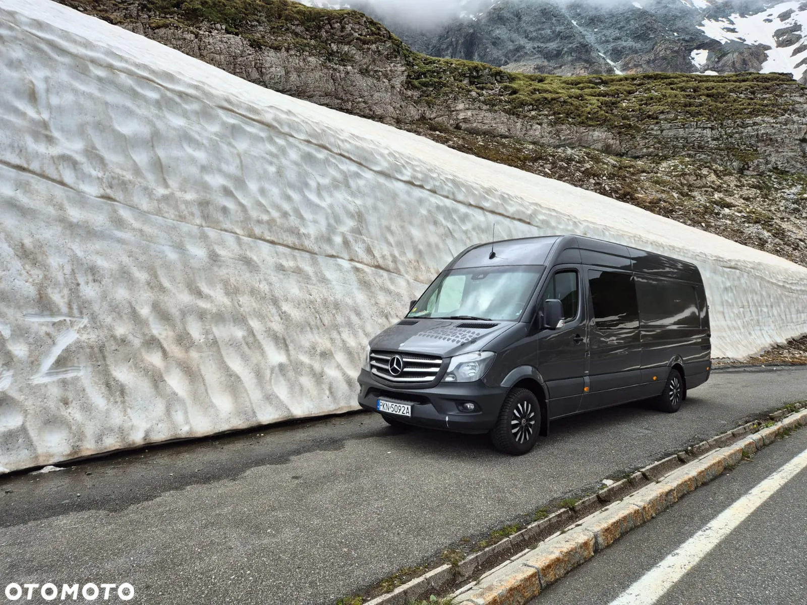 Mercedes-Benz Sprinter 319 - 15