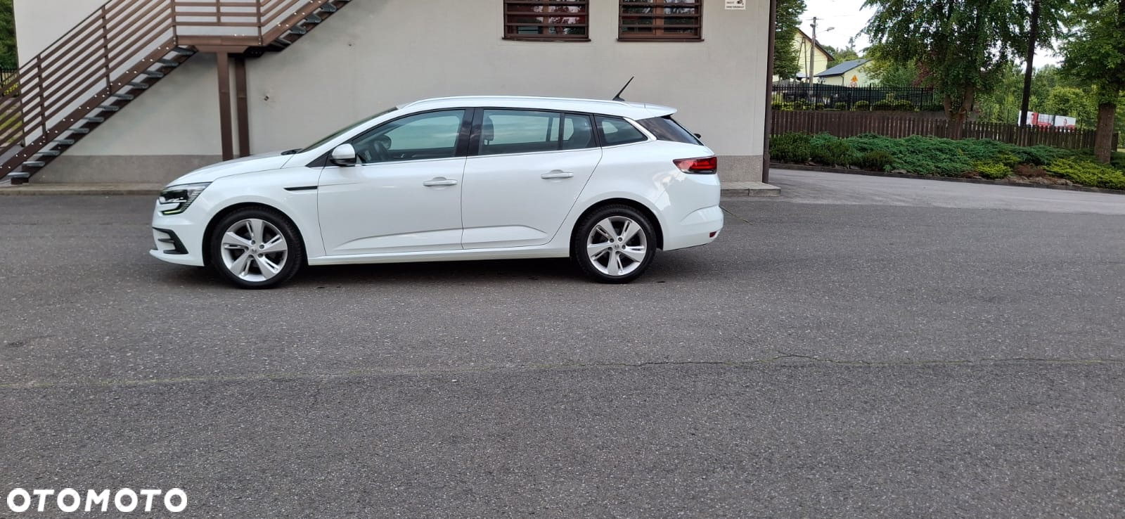 Renault Megane Grandtour BLUE dCi 115 LIMITED - 4