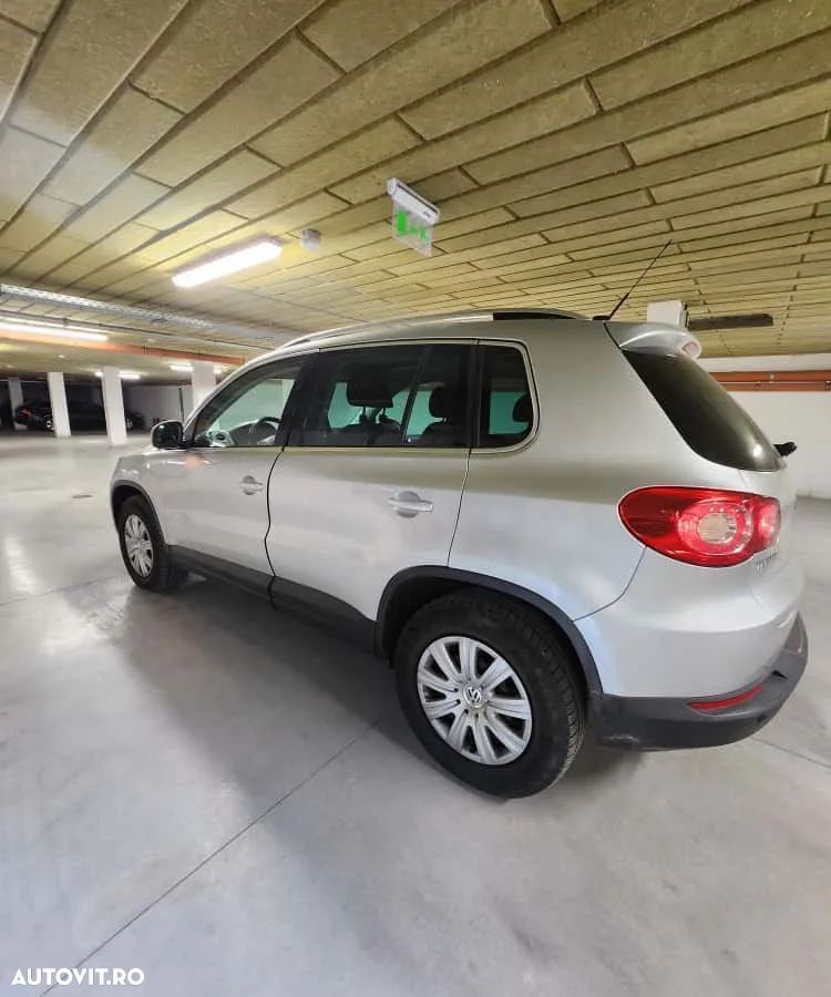 Volkswagen Tiguan - 5