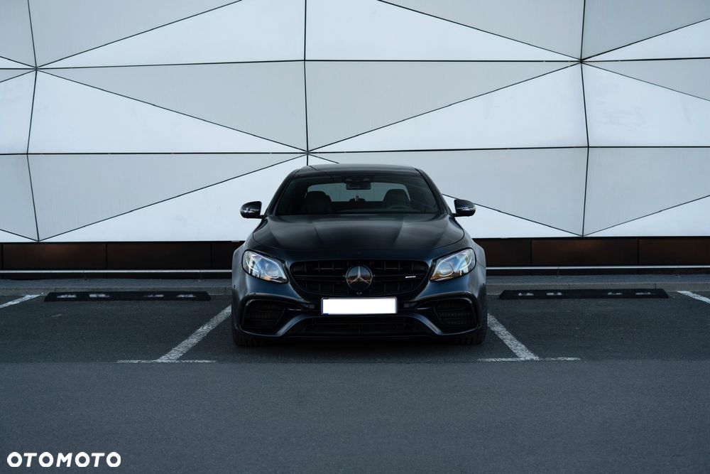 Mercedes-Benz Klasa E - 2