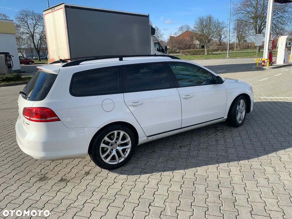 Volkswagen Passat 1.6 TDI Comfortline - 3