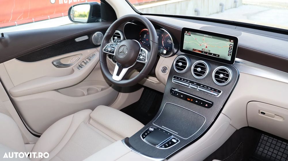 Mercedes-Benz GLC 300 d 4MATIC 9G-TRONIC Exclusive - 22