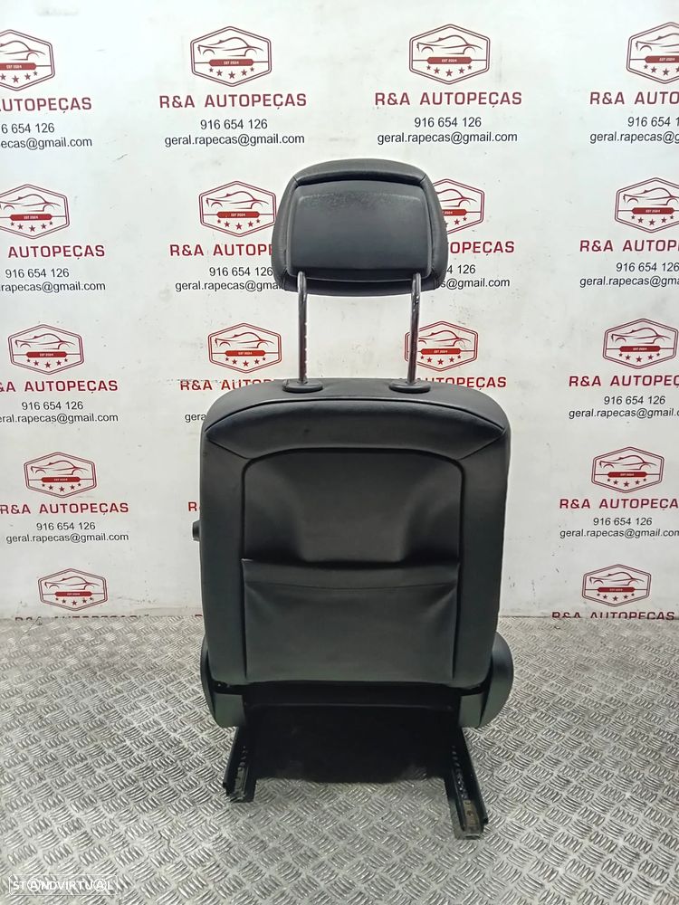 Bancos Frente Frontal Mercedes Class C W204 Imaculados em Pele Original - 8