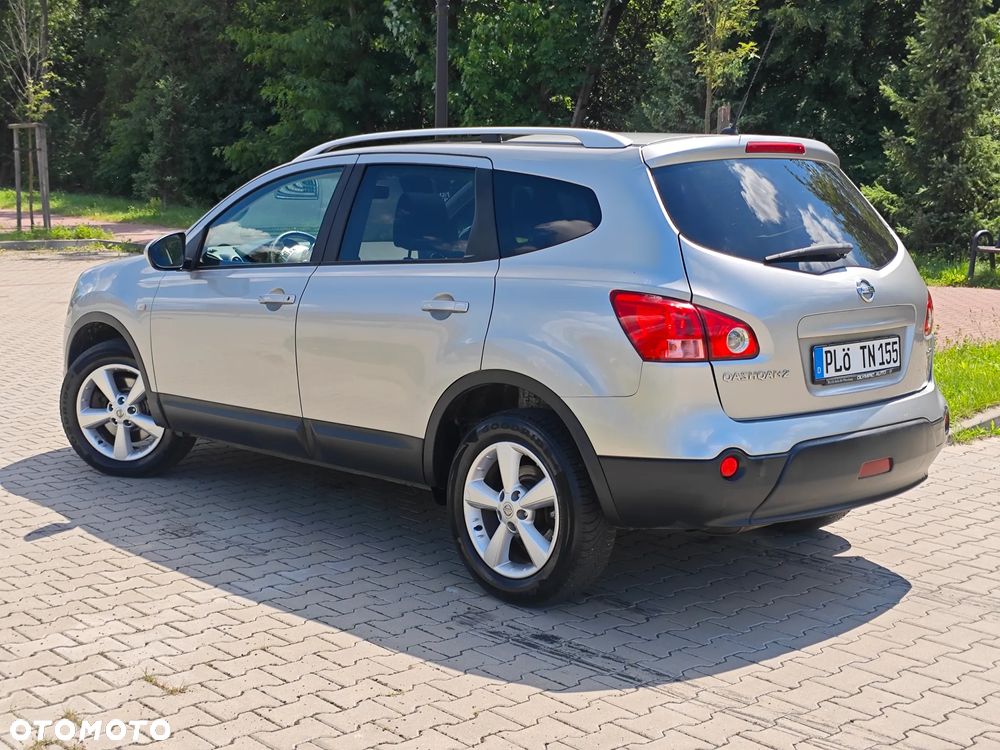 Nissan Qashqai+2 - 17
