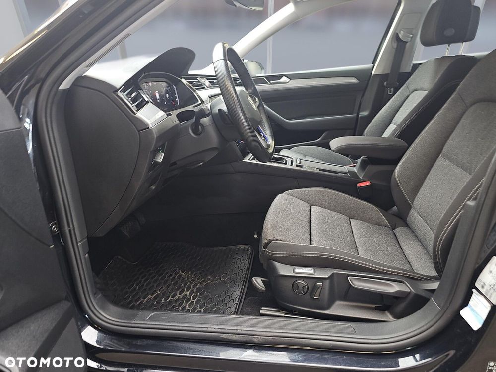 Volkswagen Passat Variant 1.4 TSI Plug-In Hybrid GTE DSG - 8