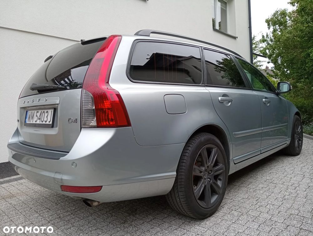 Volvo V50 D4 Momentum - 4