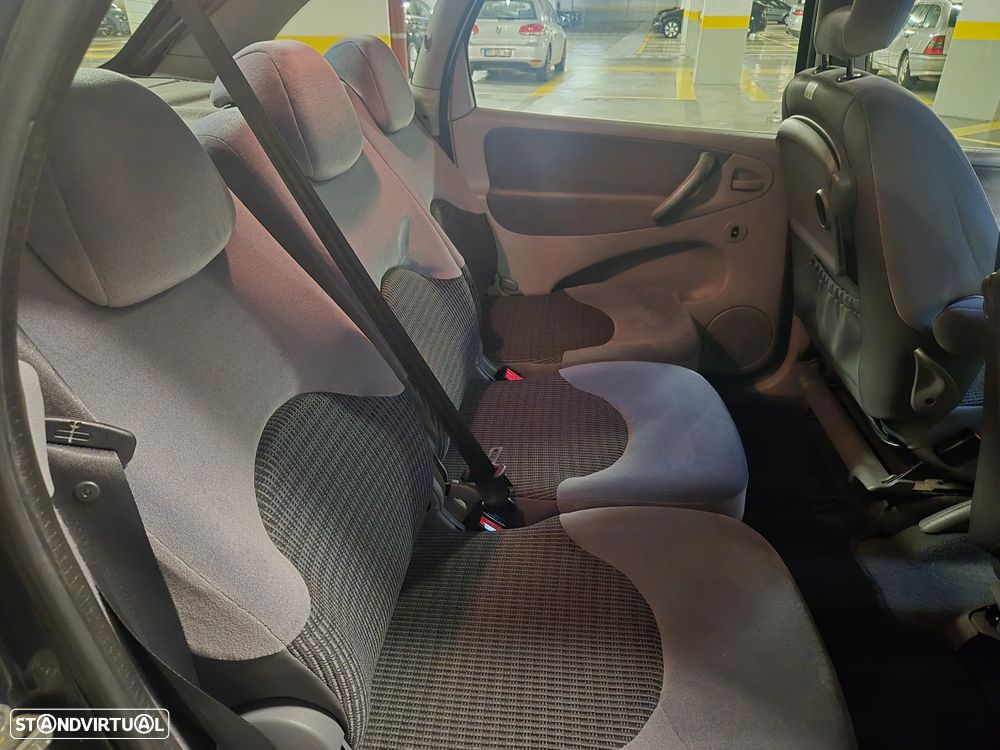 Citroën Xsara Picasso 1.6 HDi Exclusi. - 30