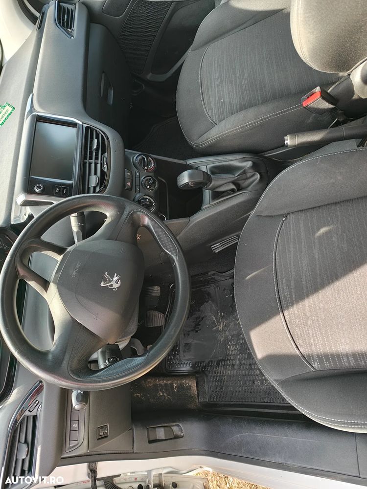 Peugeot 208 1.4 HDi FAP Access - 10