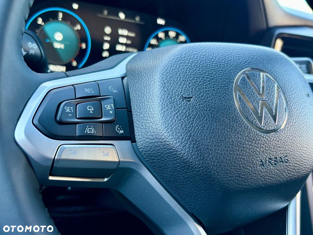 Volkswagen Amarok - 20