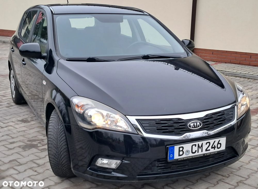 Kia Ceed 1.4 CVVT Attract - 3