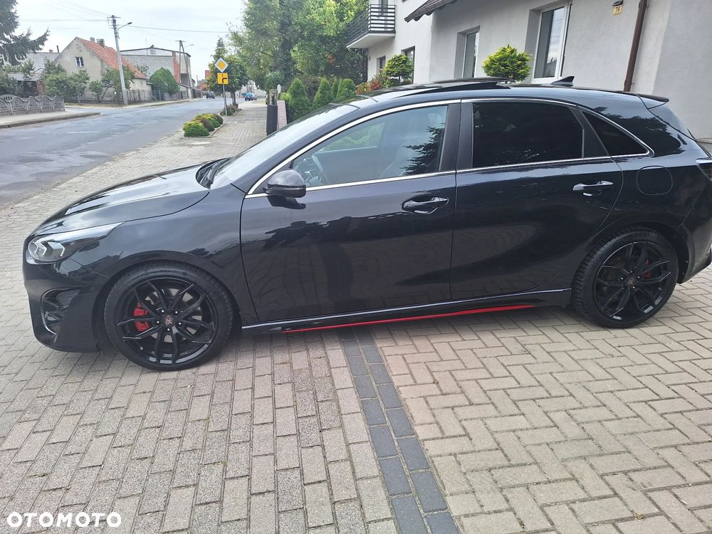 Kia Ceed 1.6 T-GDI GT DCT - 4