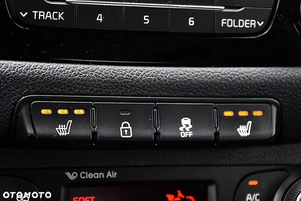 Kia Ceed 1.6 GDI XL DCT - 24