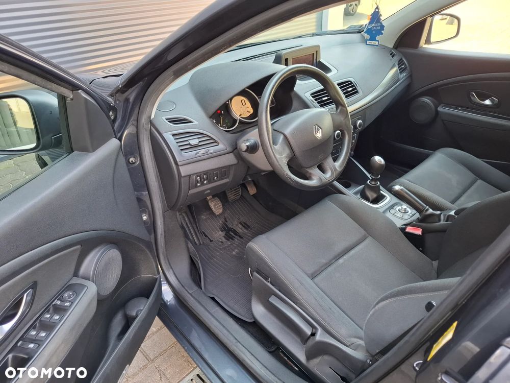 Renault Megane 1.5 dCi Authentique - 8