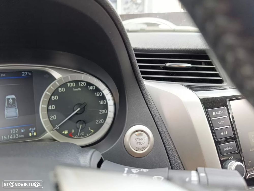 Nissan Navara 2.3 dCi CD 4WD Tekna AT - 10