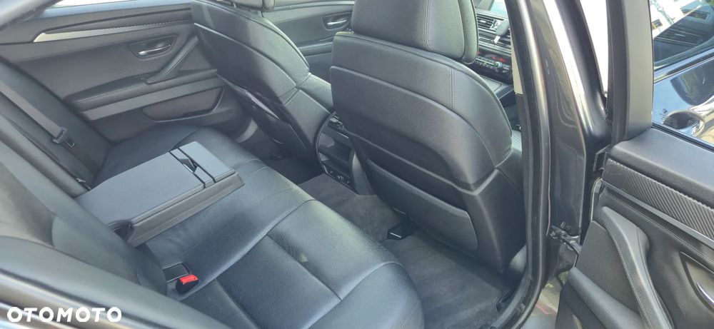 BMW Seria 5 520d - 23