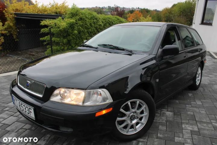 Volvo V40 1.8 - 9