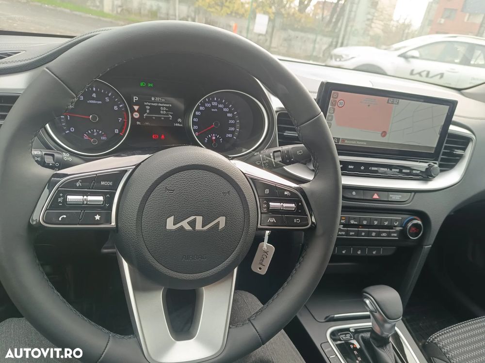 Kia XCeed 1.5 T-GDI 7DCT City - 11