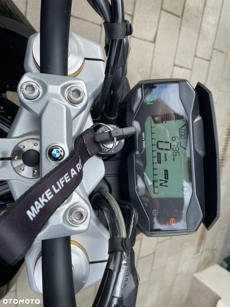 BMW G - 3