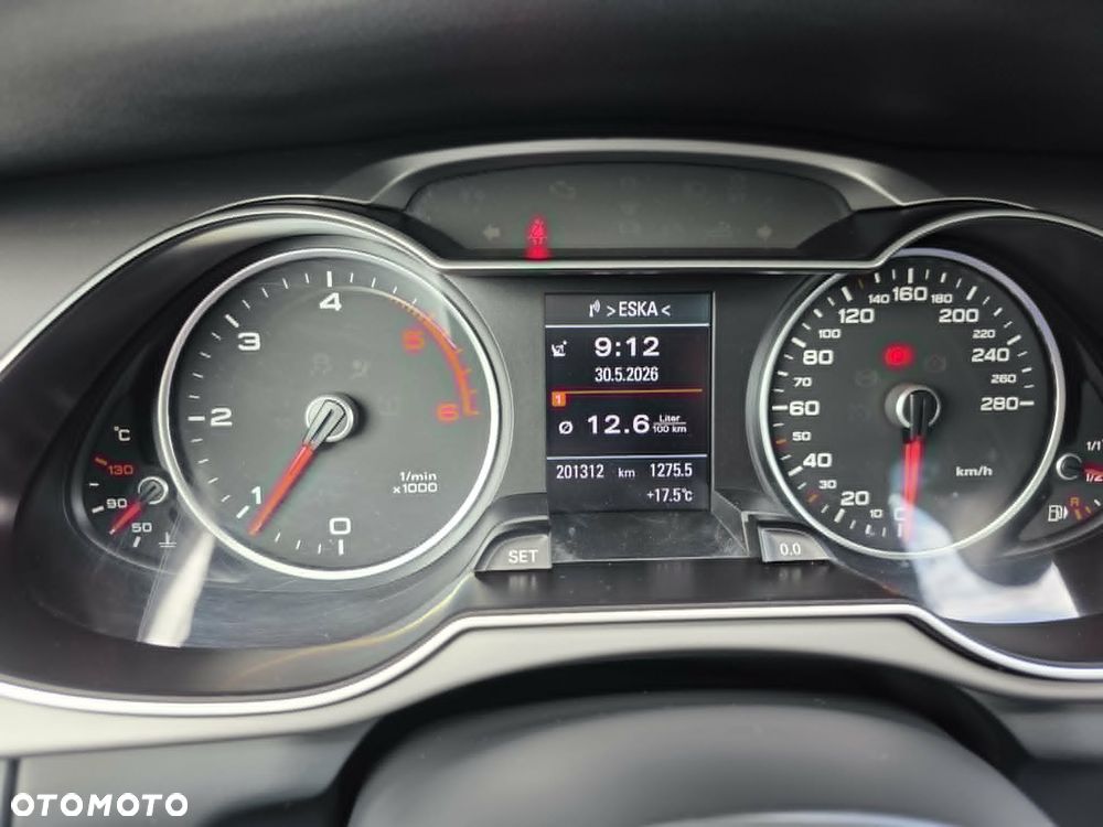 Audi A4 Avant 2.0 TDI Quattro Line - 36