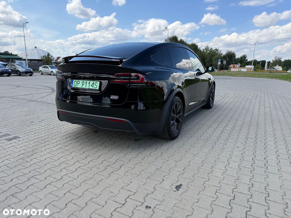 Tesla Model X Plaid - 5