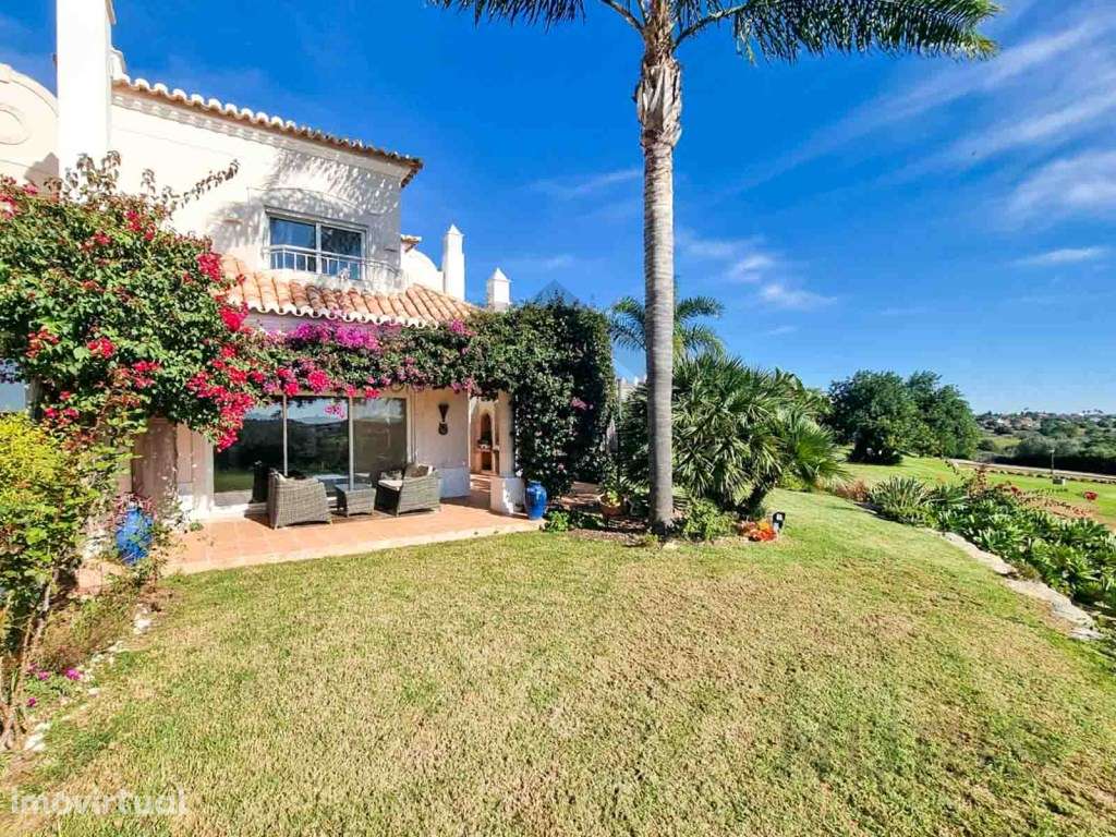 Moradia T2 para venda no Vale da Pinta Golf Resort - Lagoa - Grande imagem: 2/41