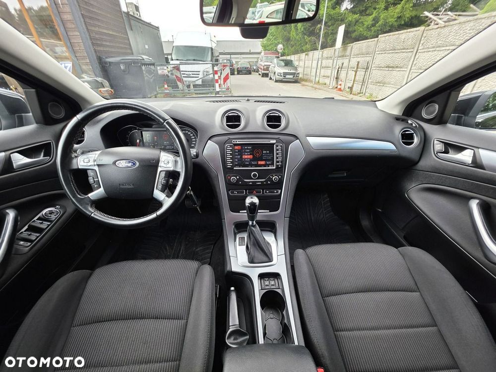 Ford Mondeo 2.0 EcoBoost Titanium - 13