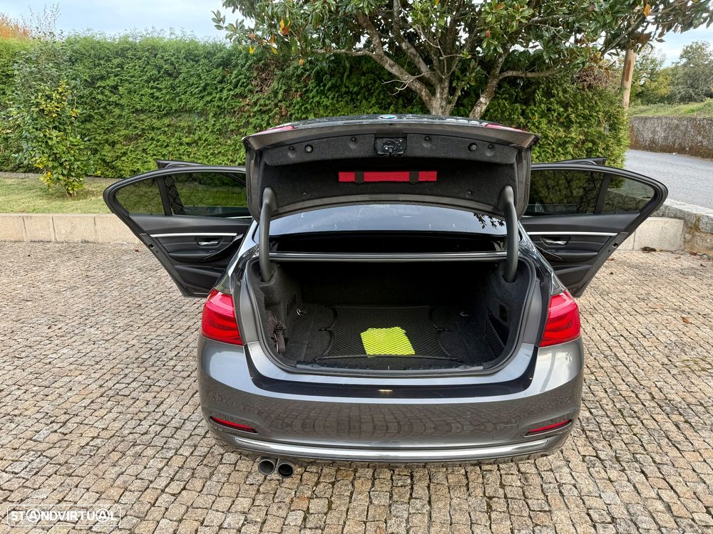 BMW 330 - 28