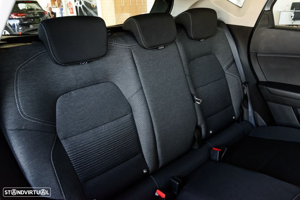 Renault Captur BLUE dCi 115 EDC BUSINESS EDITION - 27
