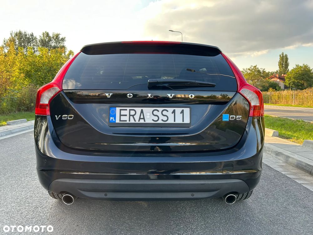 Volvo V60 D5 Summum - 6