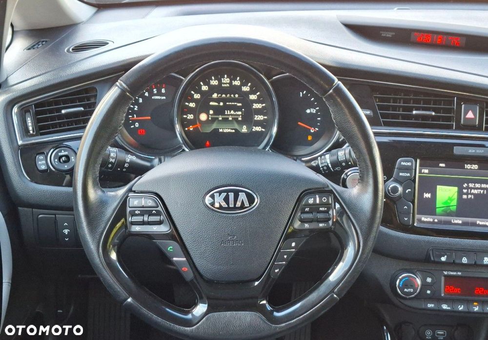 Kia Ceed - 27