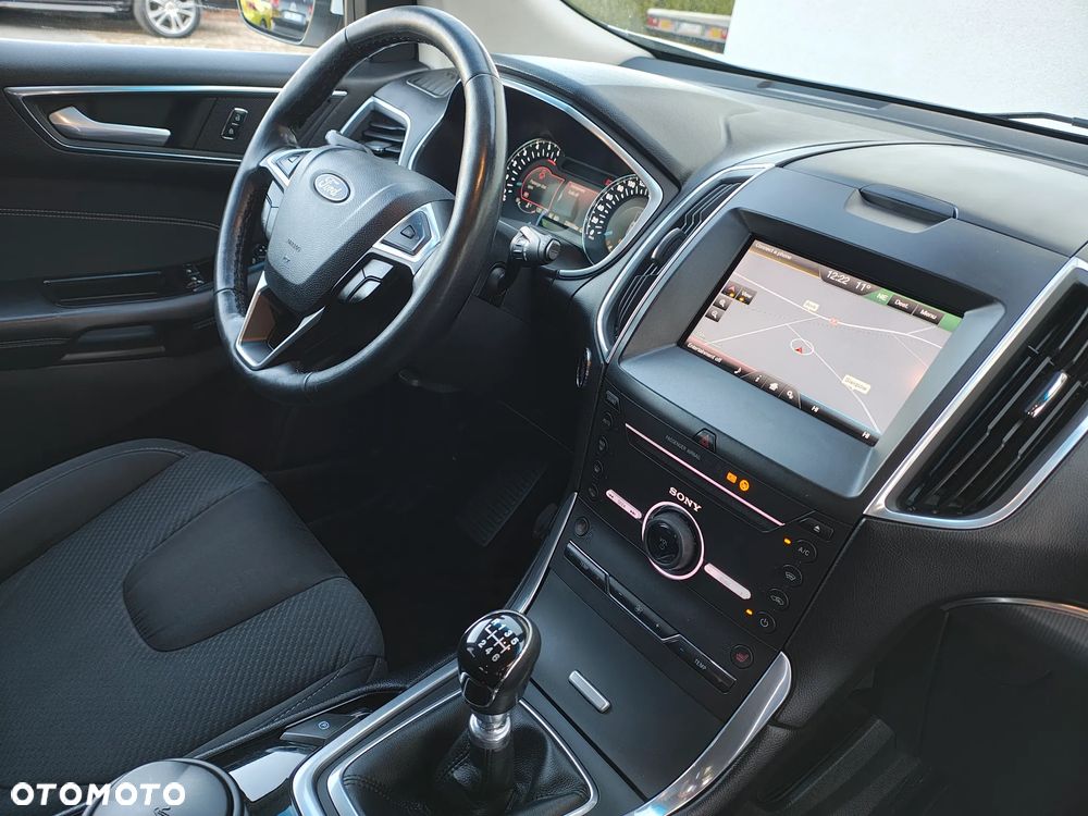 Ford Edge 2.0 TDCi 4x4 Titanium - 6