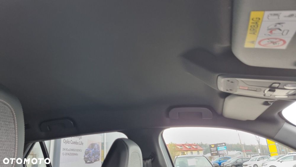 Peugeot 2008 1.2 PureTech Allure S&S EAT8 - 38