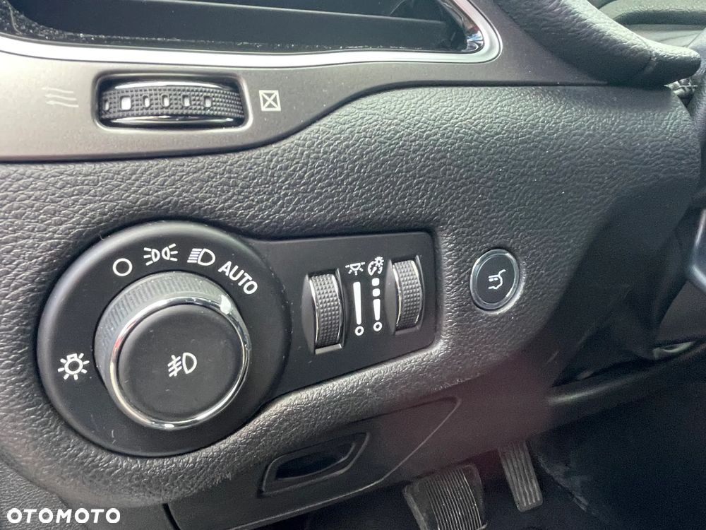 Jeep Cherokee 3.2 V6 Active Drive I Limited - 11