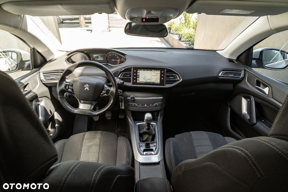Peugeot 308 - 16