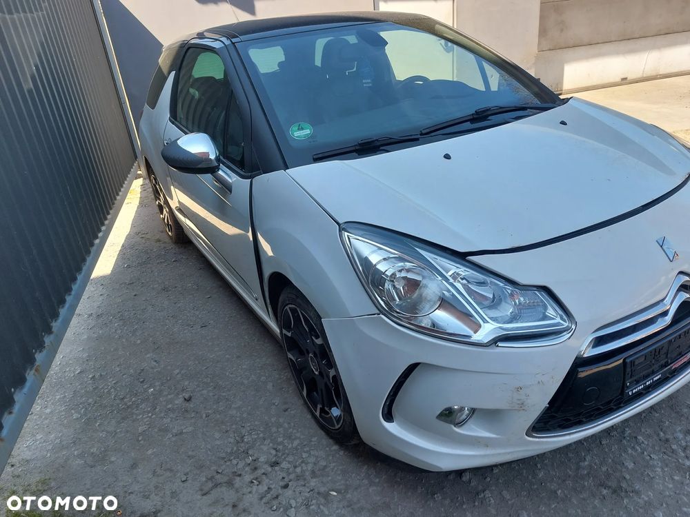 Citroën DS3 e-HDi 110 FAP SportChic - 2
