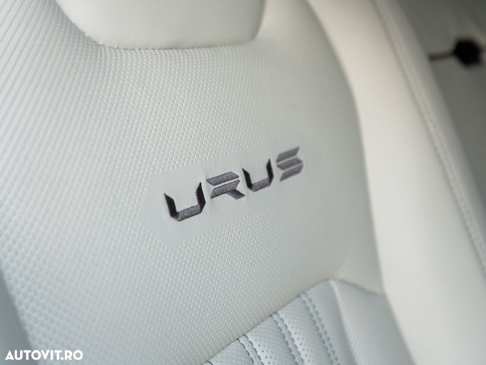 Lamborghini URUS - 37