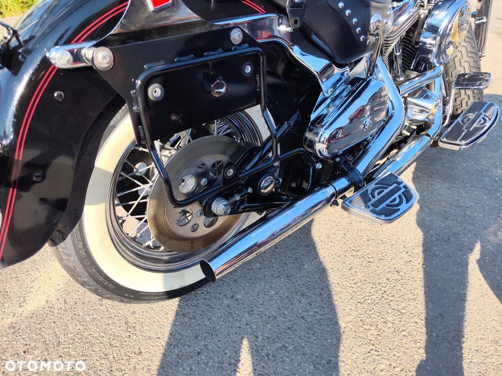 Harley-Davidson Softail Heritage Classic - 38