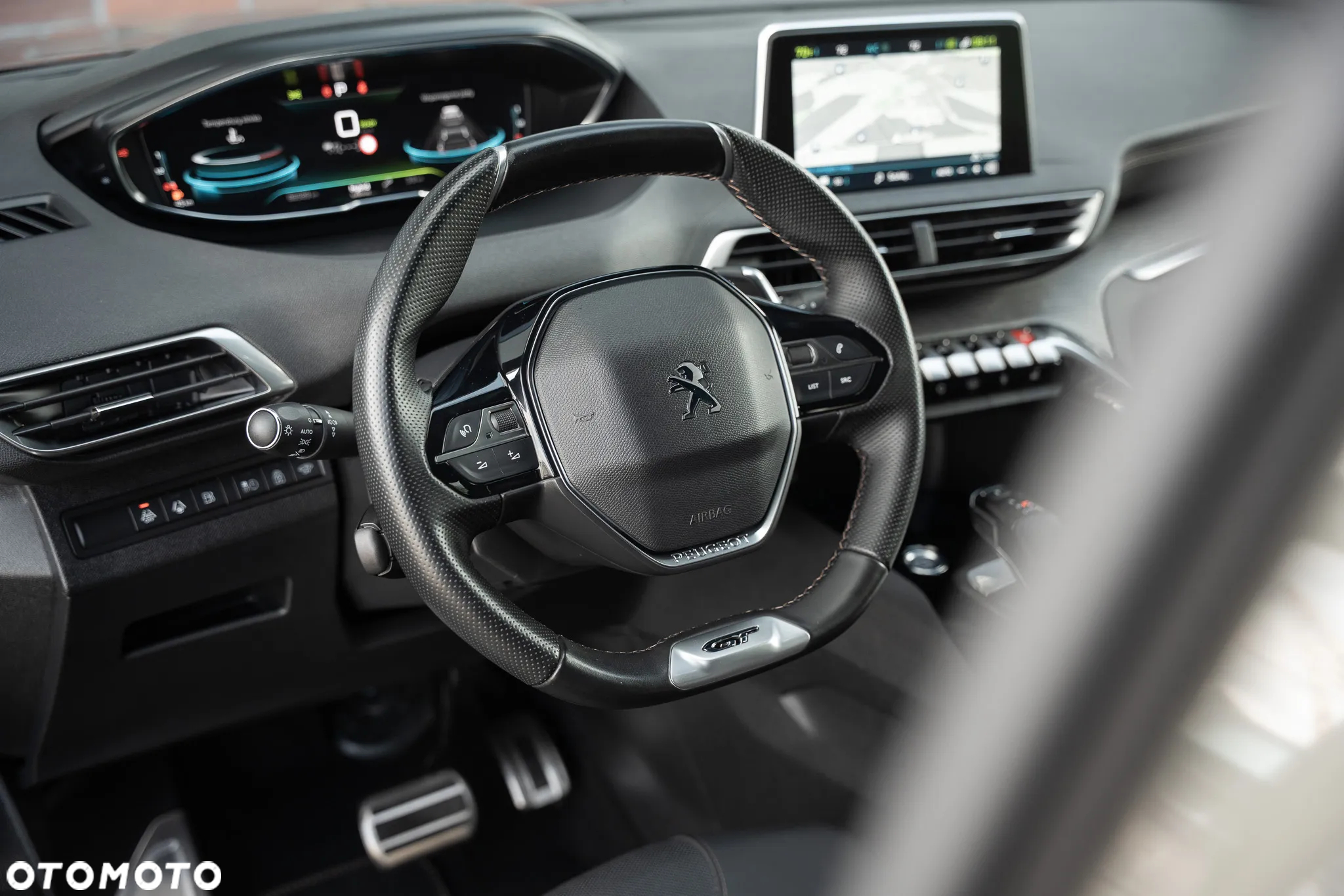 Peugeot 3008 1.6 PureTech HYbrid GT Line S&S EAT8 - 21