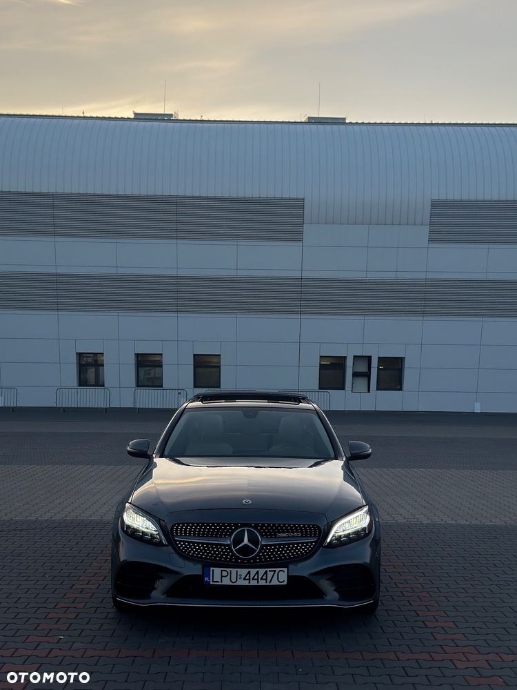 Mercedes-Benz Klasa C 300 4Matic 9G-TRONIC AMG Line - 29
