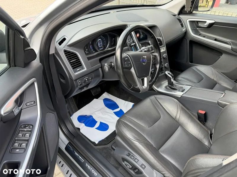 Volvo XC 60 D4 Geartronic Summum - 9