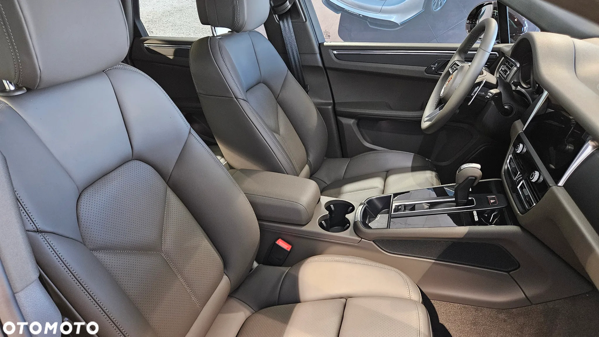 Porsche Macan Standard - 5