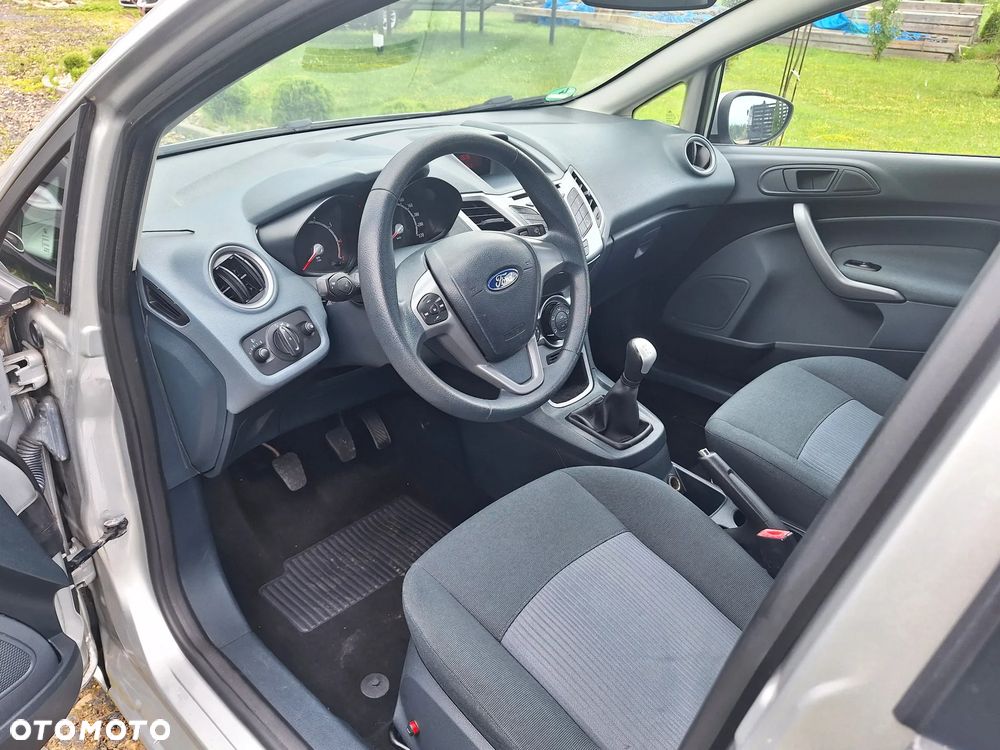 Ford Fiesta 1.25 Champions Edition - 6