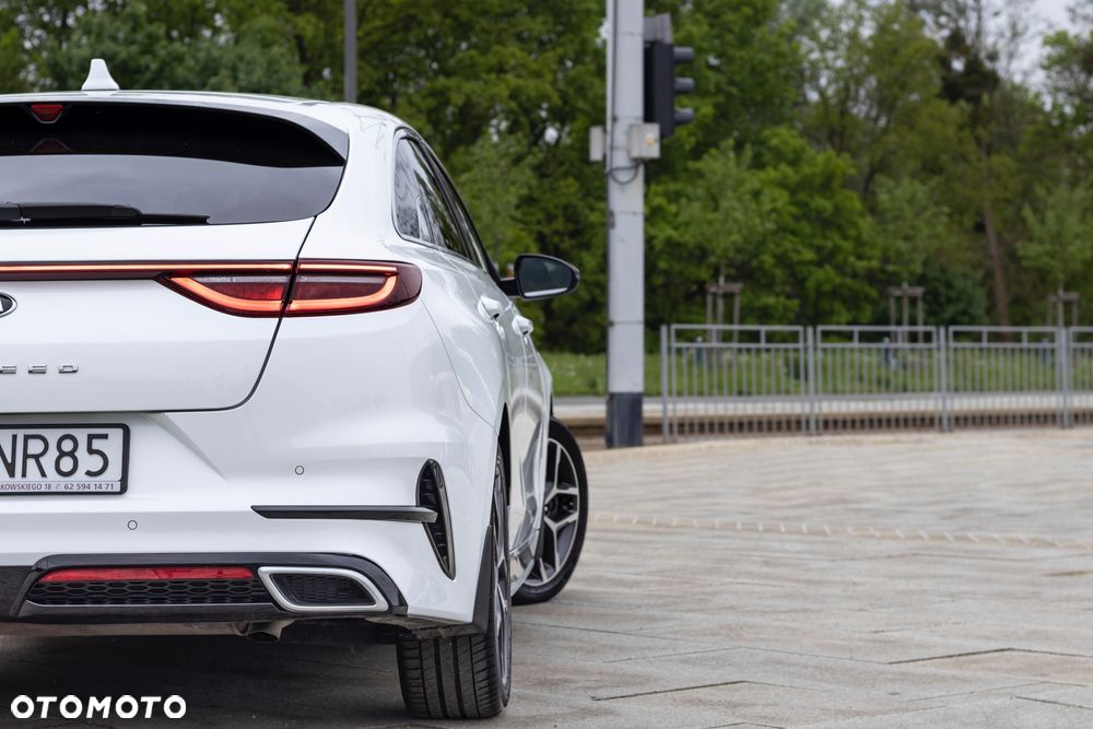 Kia ProCeed - 21