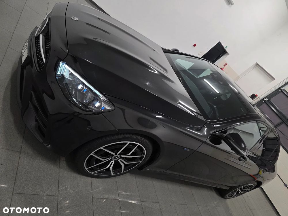 Mercedes-Benz Klasa E 300 de 9G-TRONIC AMG Line - 4