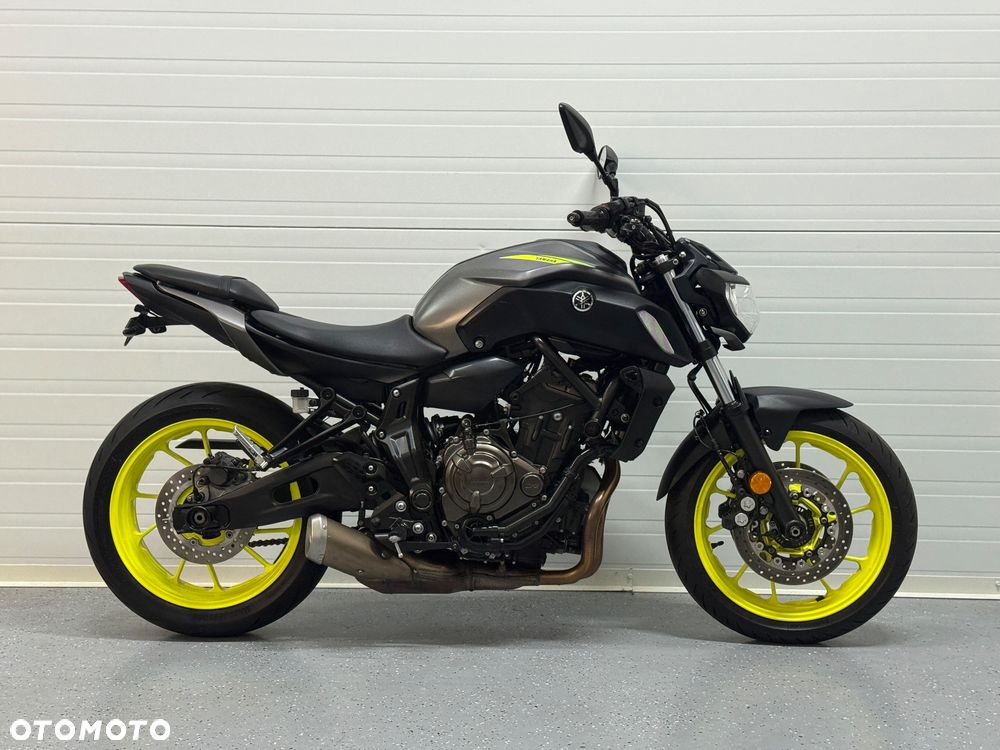 Yamaha MT - 2