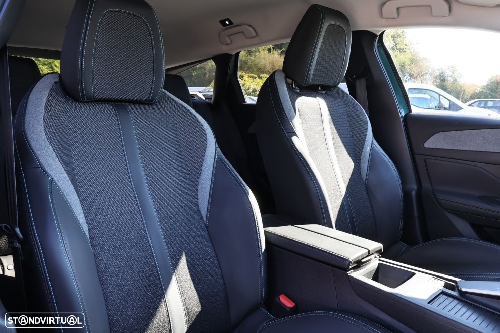 Peugeot e-308 SW 54 kWh Allure - 13